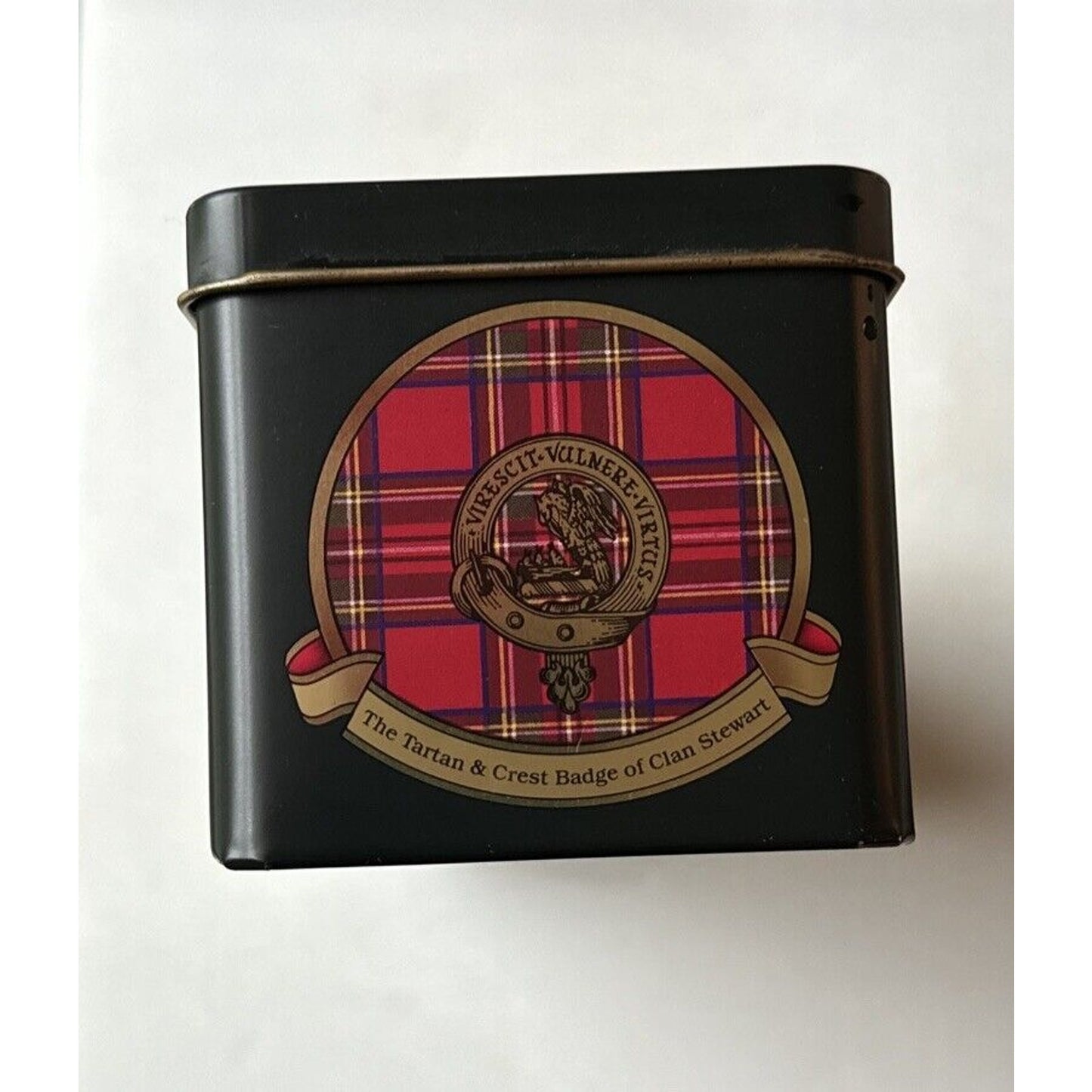 Vintage Glenfiddich Whiskey Collectors Tin No. 7 - Clan Stewart