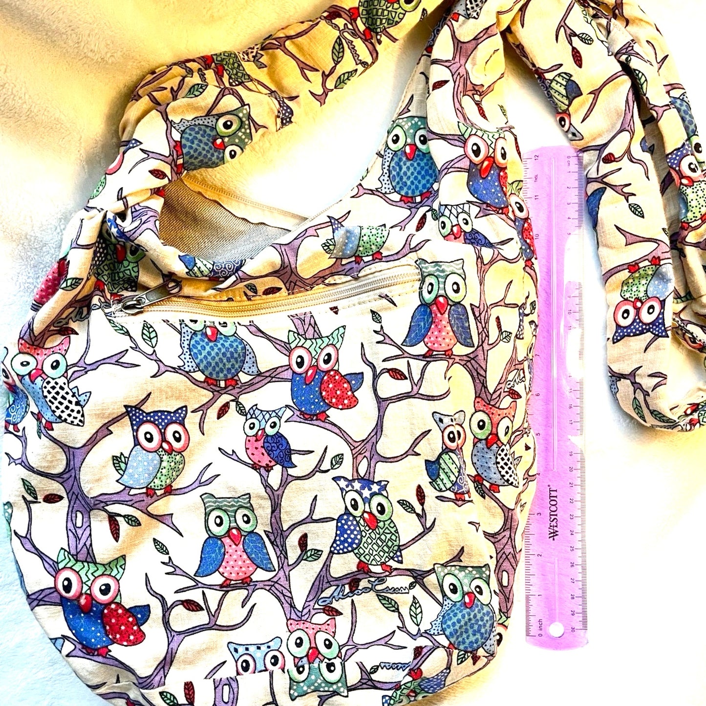 Owl Pattern Cloth Cross-Body Handbag, never used